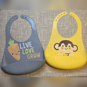 Children's silicone bibs